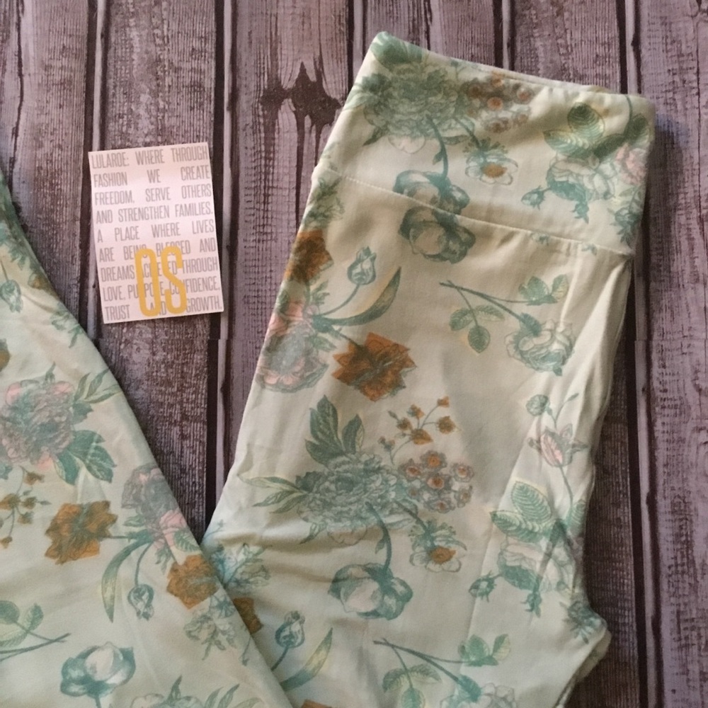๐ฅ3 for $18๐ฅ One Size NEW Floral Lularoe Leggings - Picture 2 of 4